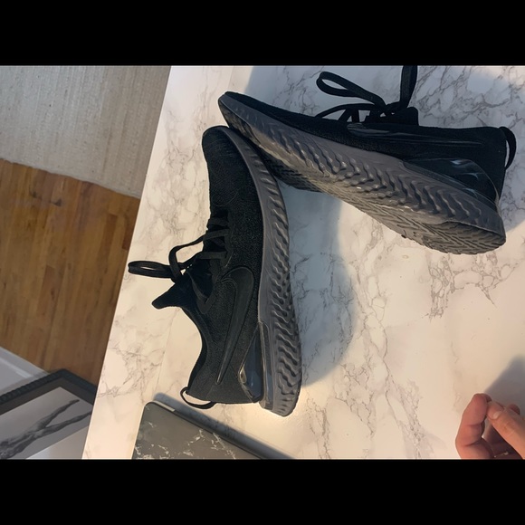COPY - Nike React Flyknit Running Shoes - Picture 2 of 5